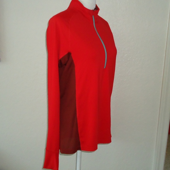 Pantagonia Women's Red Athleisure 1/4 Zip L/S Thumbhole Top Mesh Back Sz-M - Picture 4 of 16